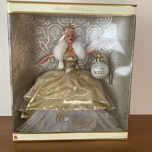 Vintage Holiday Celebration Special Edition 2000 Barbie Doll Unopened Box